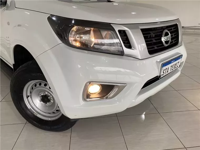 Nissan Frontier Branco 5