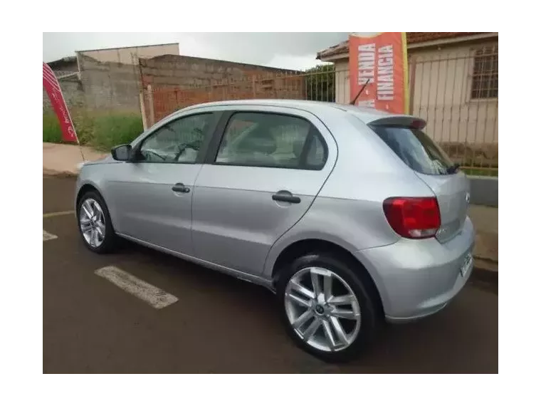 Volkswagen Gol Prata 7