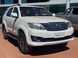 Toyota Hilux SW4