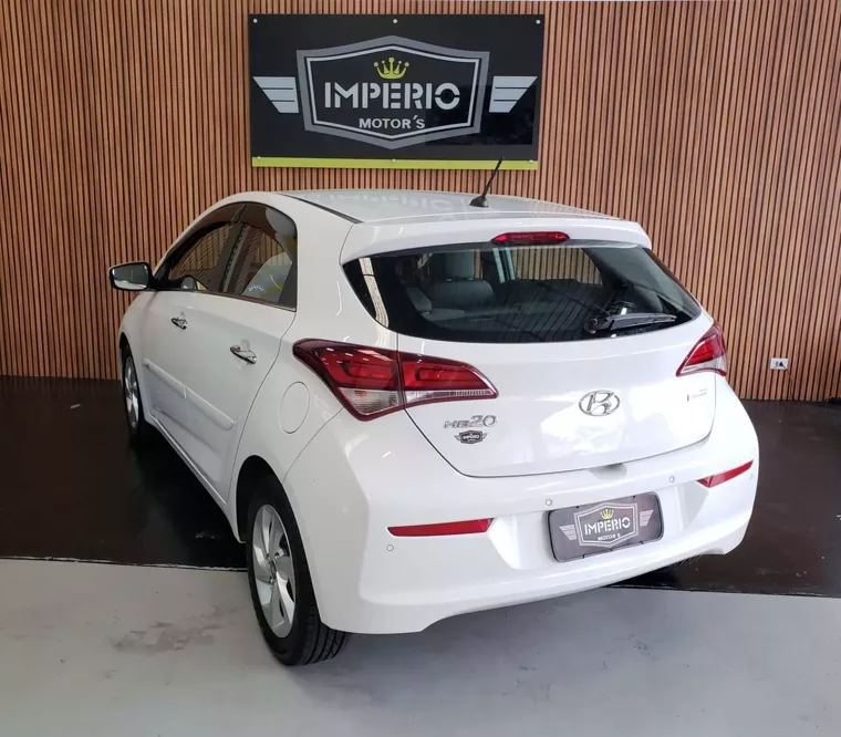 Hyundai HB20 Branco 9