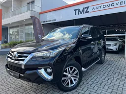 Toyota Hilux SW4
