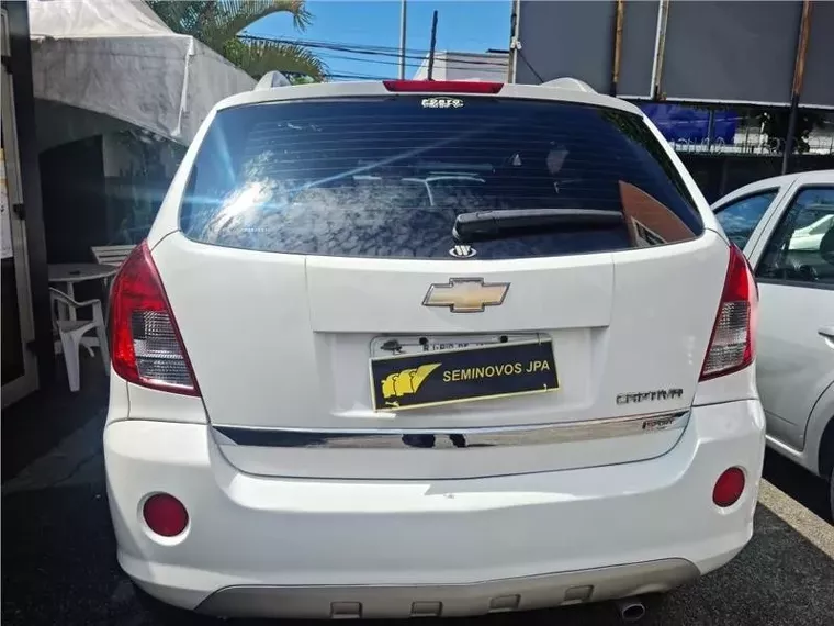 Chevrolet Captiva Branco 6