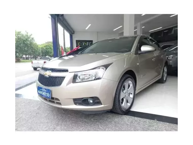 Chevrolet Cruze Bege 7