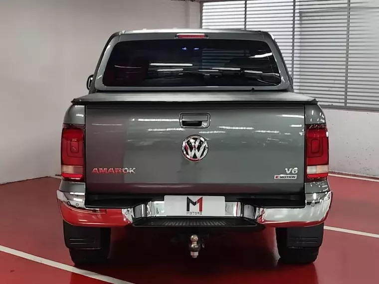 Volkswagen Amarok Cinza 3