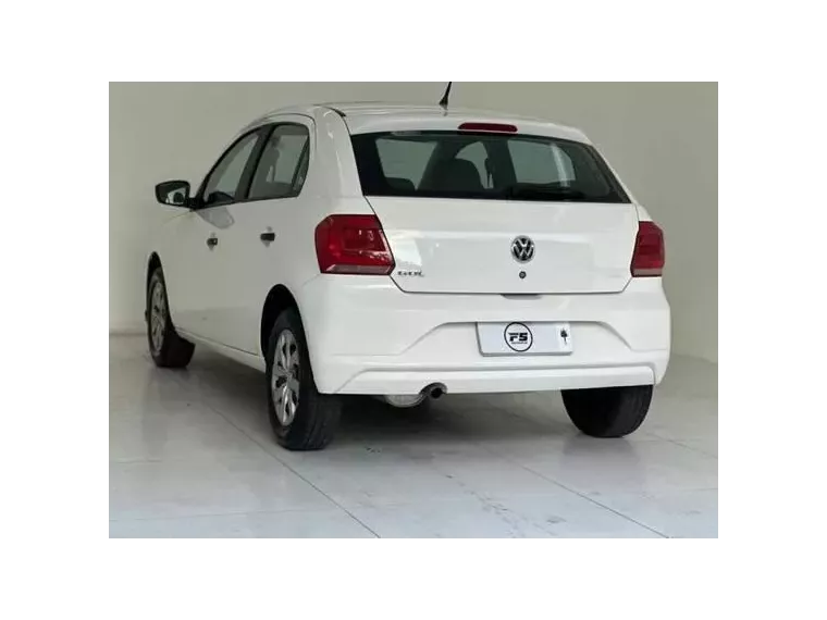 Volkswagen Gol Branco 9