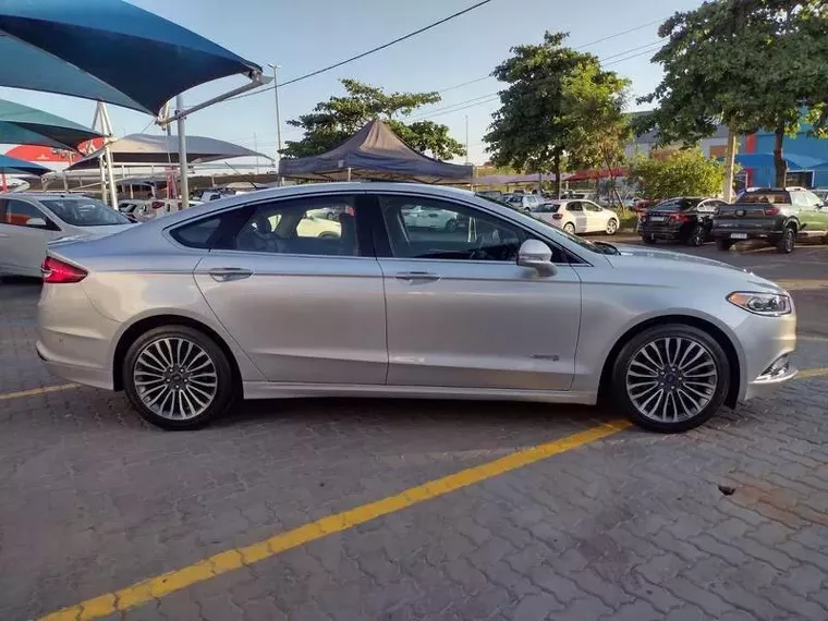 Ford Fusion Prata 18