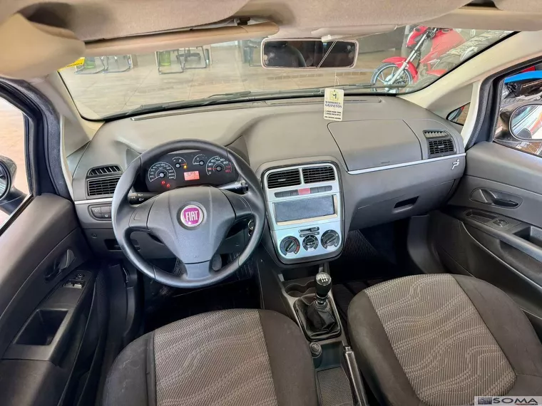 Fiat Punto Cinza 6