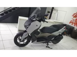 Xmax