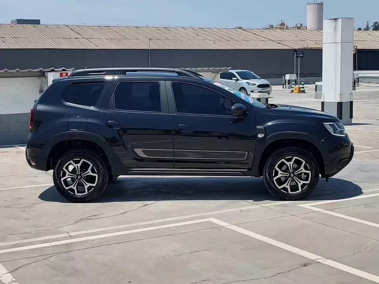 Renault Duster Preto 16