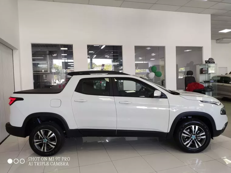 Fiat Toro Branco 5