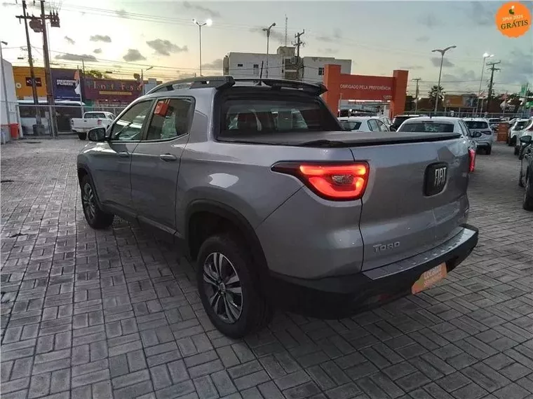 Fiat Toro Prata 8