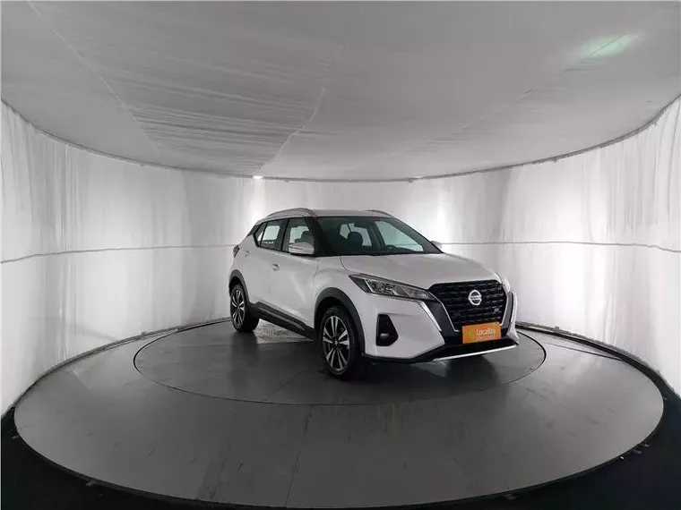 Nissan Kicks Branco 2