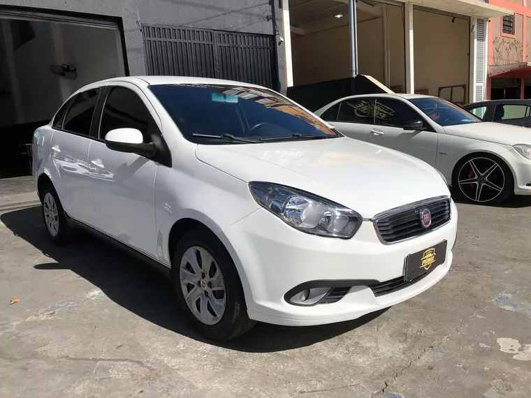 Fiat Grand Siena Branco 1