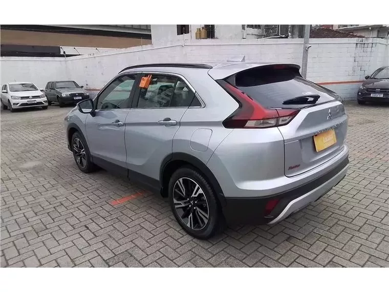 Mitsubishi Eclipse Cross Prata 9