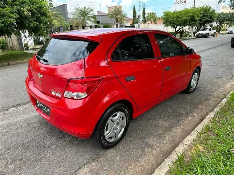 Chevrolet Onix Vermelho 6