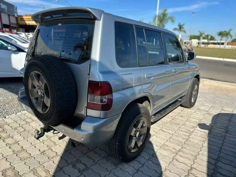 Mitsubishi Pajero Prata 2