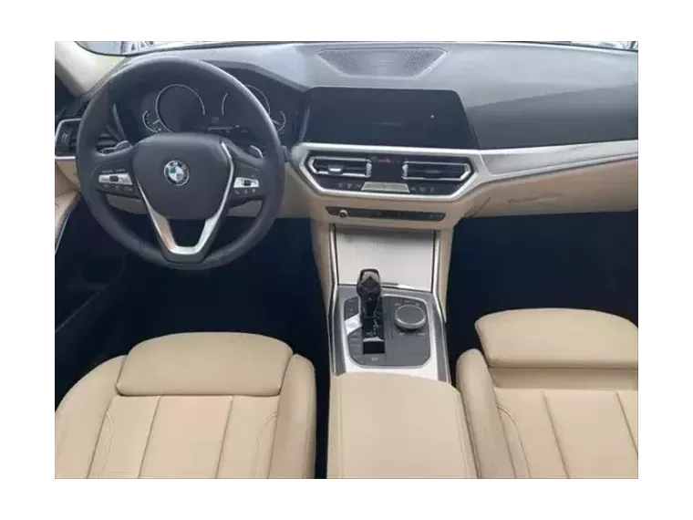 BMW 320i Cinza 3