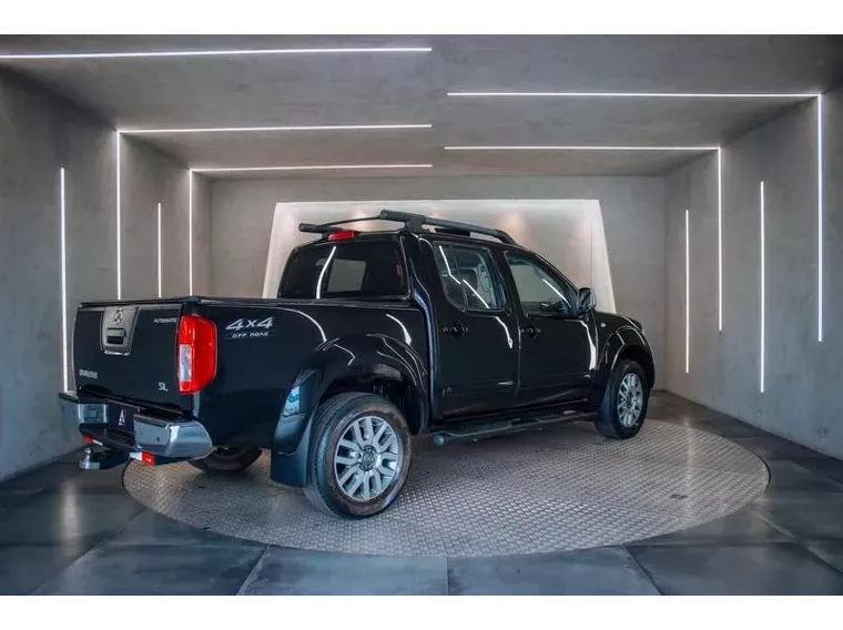 Nissan Frontier Preto 2