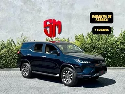 Toyota Hilux SW4