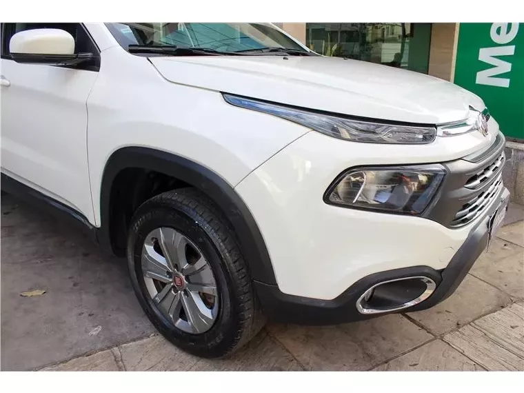 Fiat Toro Branco 3