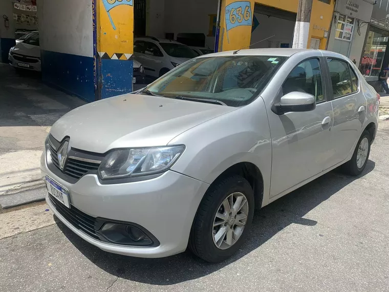 Renault Logan Prata 5