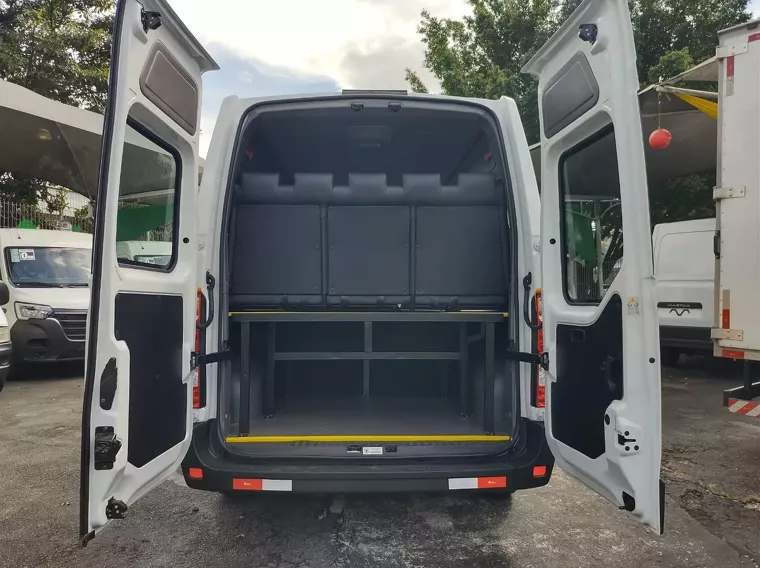 Renault Master Branco 3