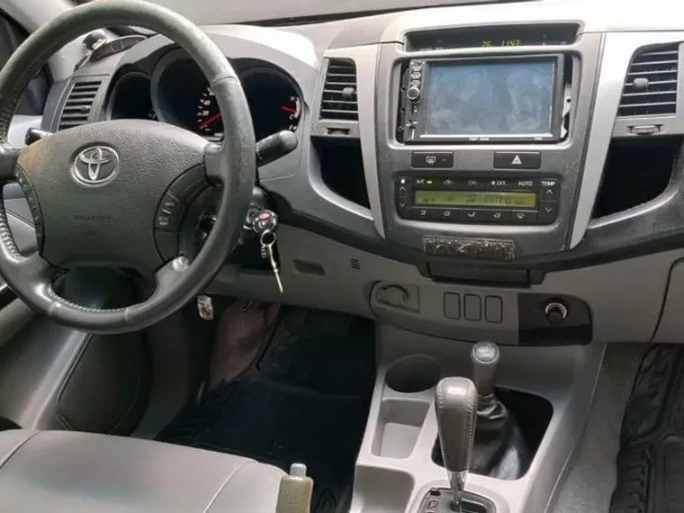 Toyota Hilux Preto 1