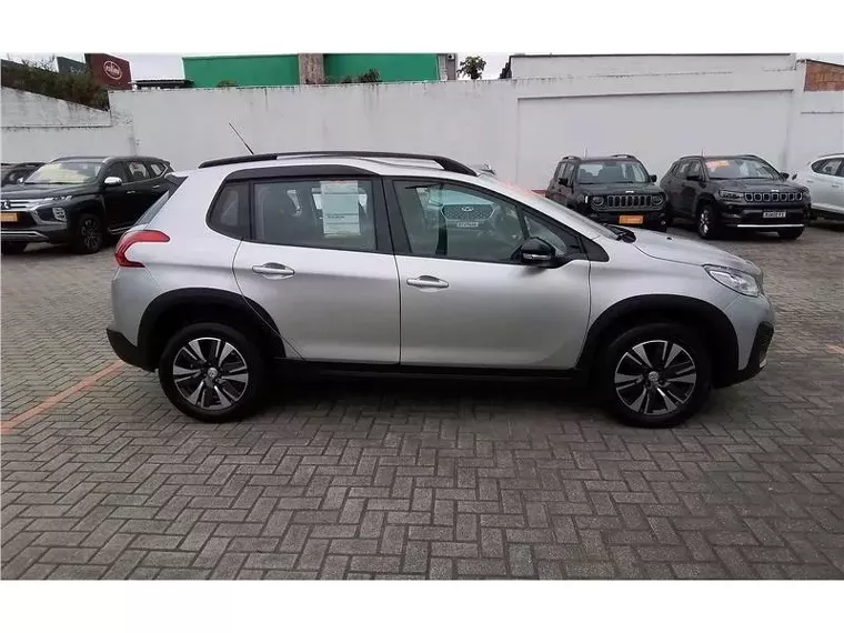 Peugeot 2008 Cinza 2