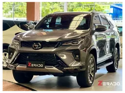 Toyota Hilux SW4
