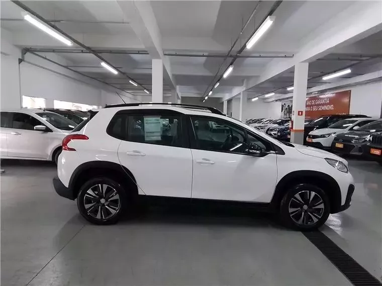 Peugeot 2008 Branco 3