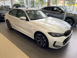 BMW 330e