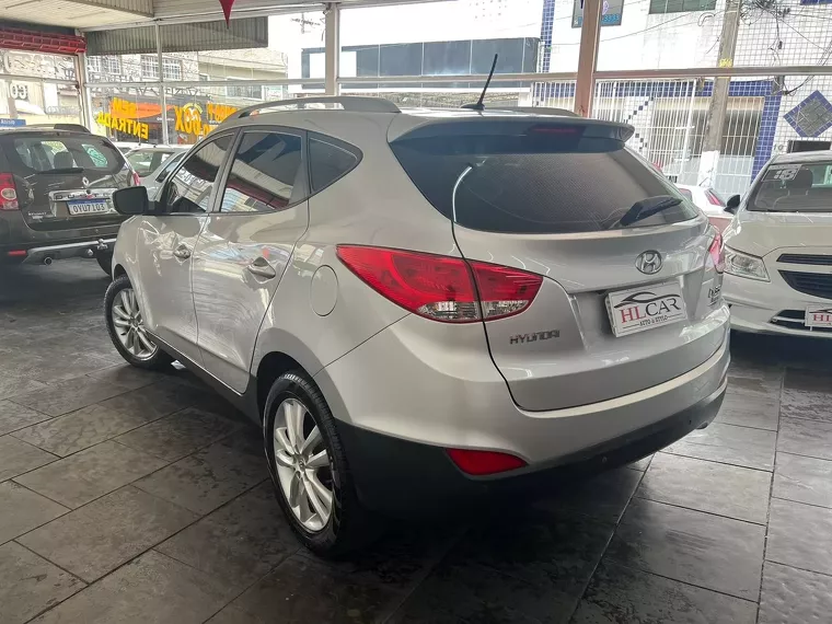 Hyundai IX35 Prata 10