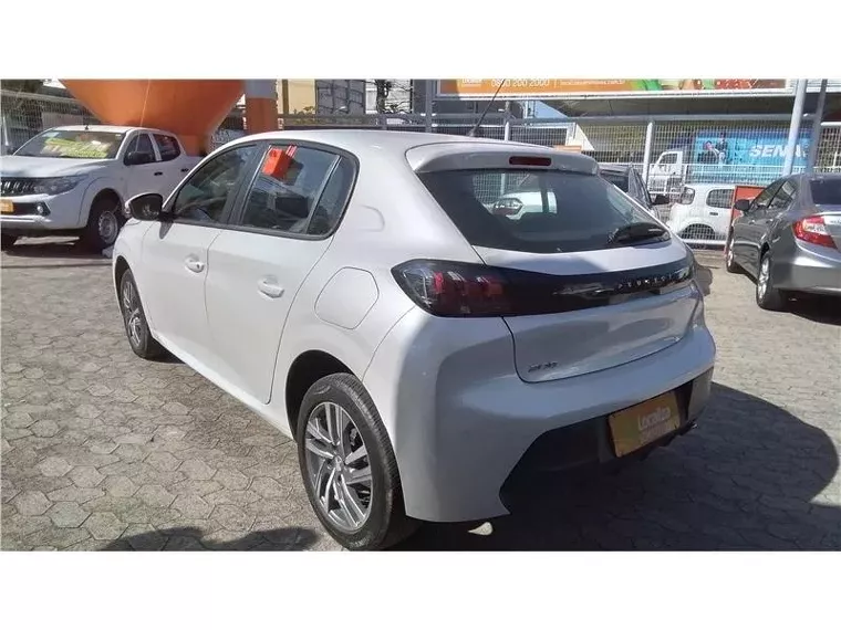 Peugeot 208 Branco 5