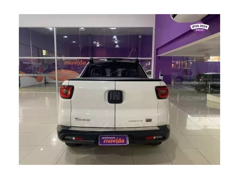 Fiat Toro Branco 4