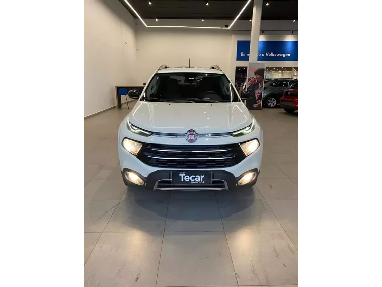 Fiat Toro Branco 6