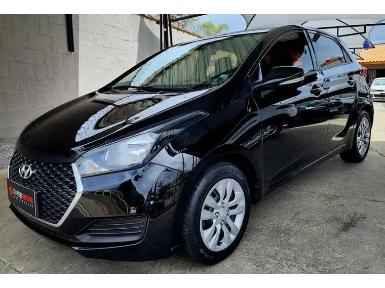 Hyundai HB20 Preto 9