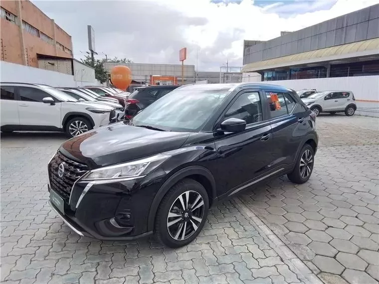 Nissan Kicks Preto 1