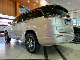 Jeep Commander