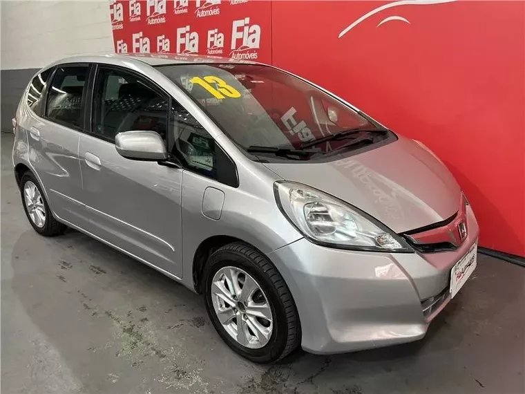 Honda FIT Prata 1