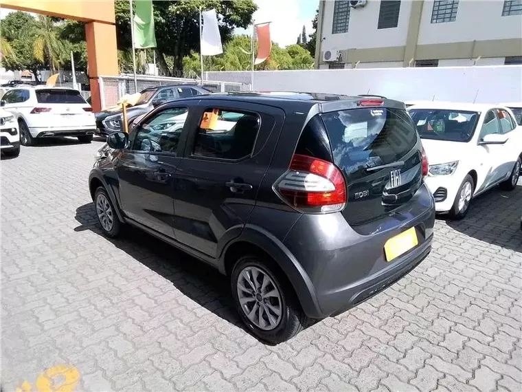 Fiat Mobi Prata 7