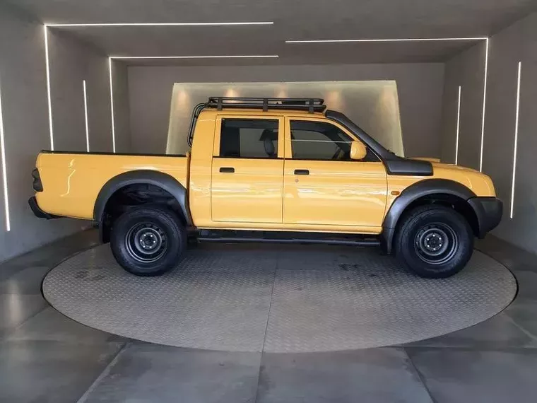 Mitsubishi L200 Outdoor Amarelo 12