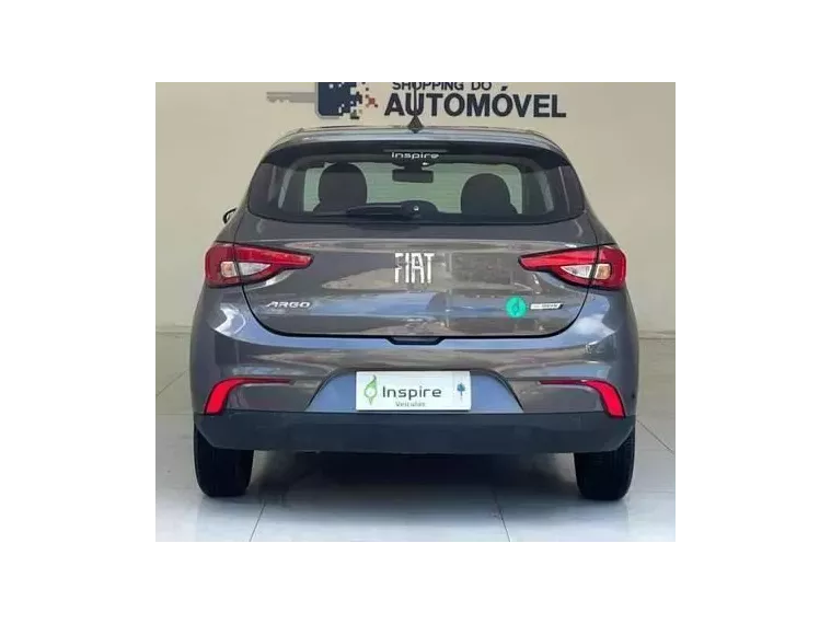 Fiat Argo Cinza 7