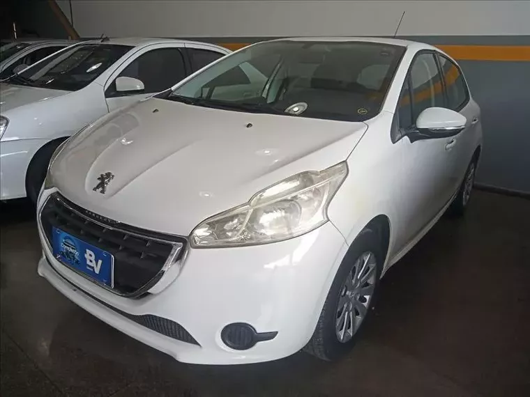 Peugeot 208 Branco 1