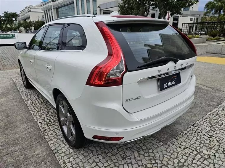 Volvo XC60 Branco 4