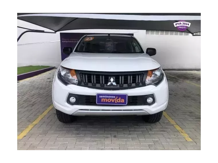 Mitsubishi L200 Branco 1