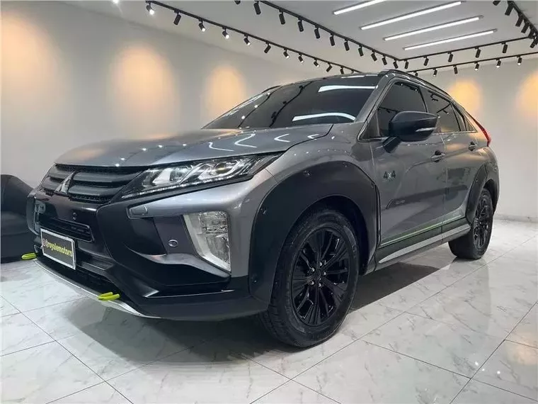 Mitsubishi Eclipse Cross Cinza 4