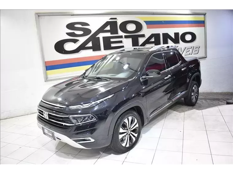 Fiat Toro Preto 1