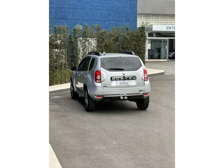 Renault Duster Prata 10