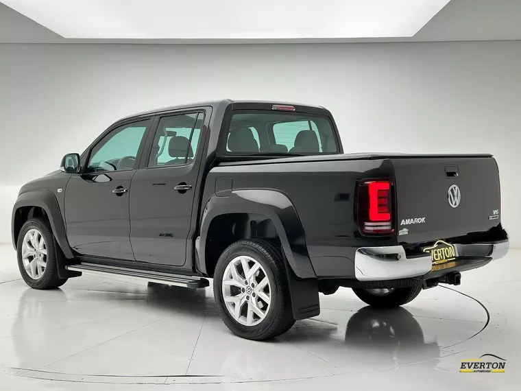 Volkswagen Amarok Preto 18