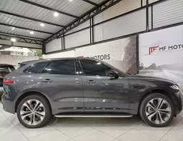 Jaguar F-pace